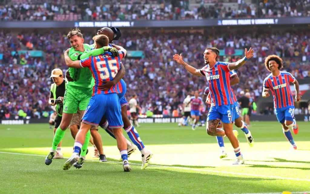 12BET:范迪克萨拉赫低迷利物浦受重创