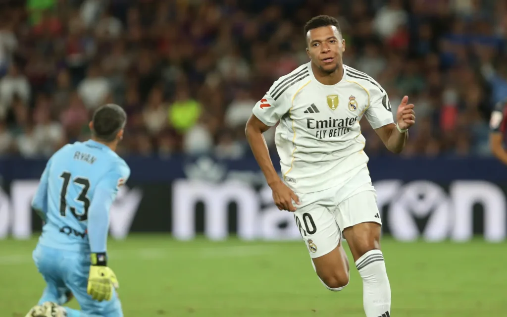 12BET:皇马七连胜强势备战马德里德比