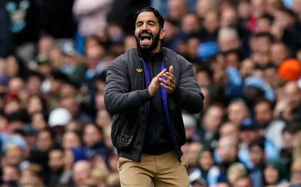 12BET:曼联惨败后阿莫林下课呼声再起